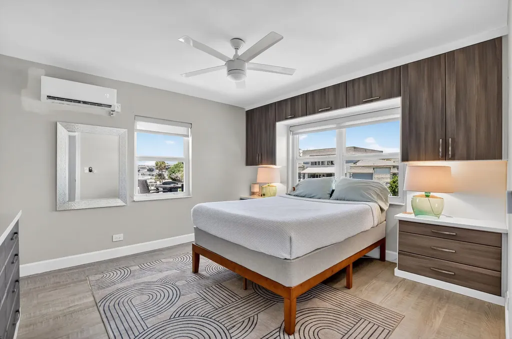 1187 Hillsboro Mile Hillsboro Beach FL 33062