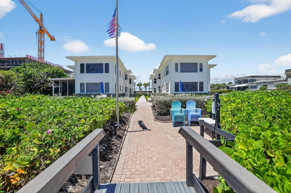 1187 Hillsboro Mile Hillsboro Beach FL 33062