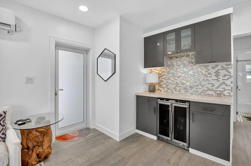 1187 Hillsboro Mile Hillsboro Beach FL 33062