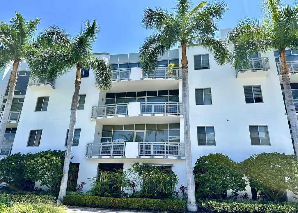 335 SE 6th Avenue Delray Beach FL 33483