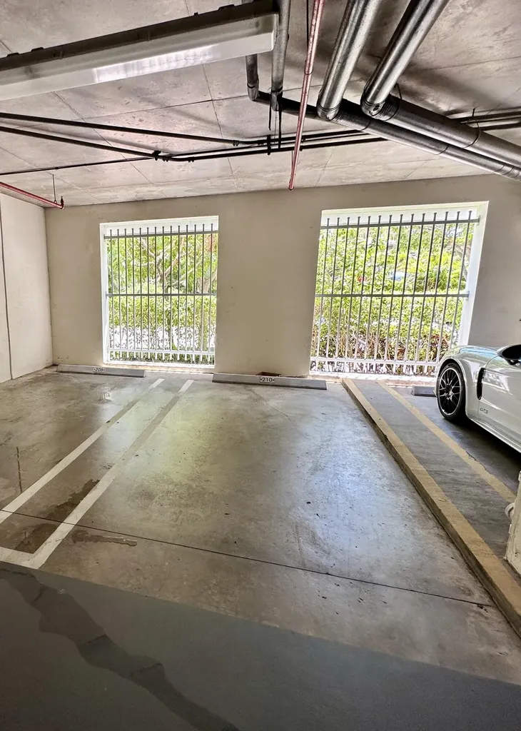 335 SE 6th Avenue Delray Beach FL 33483
