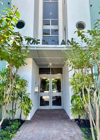 335 SE 6th Avenue Delray Beach FL 33483