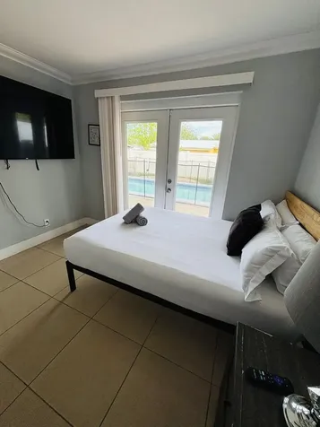 2010 NE 1st Avenue Pompano Beach FL 33060