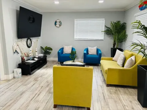2010 NE 1st Avenue Pompano Beach FL 33060