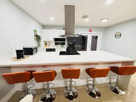 2010 NE 1st Avenue Pompano Beach FL 33060