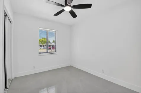 534 W Martin Luther King Jr Boulevard Boynton Beach FL 33435