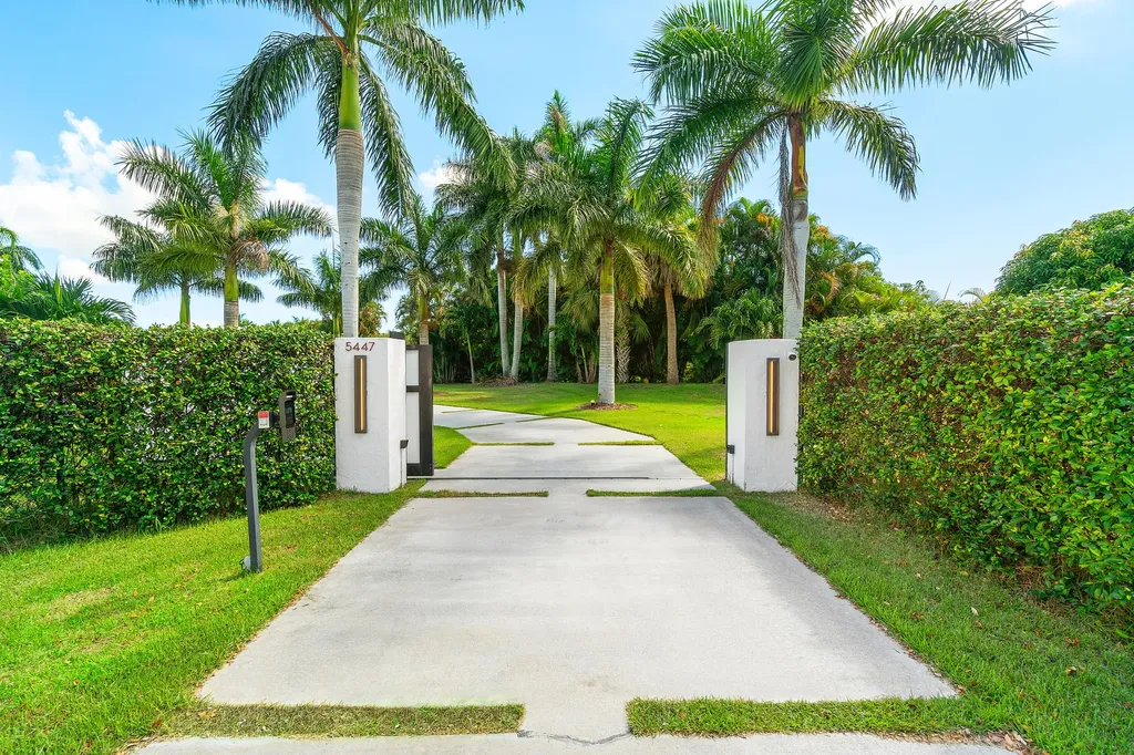 5447 Center Street Jupiter FL 33458