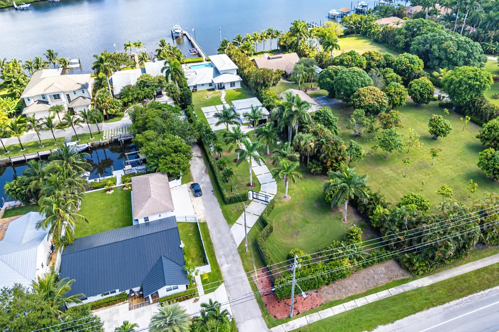 5447 Center Street Jupiter FL 33458