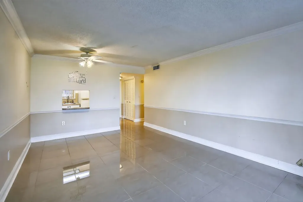 2951 Sunrise Lakes Drive E Sunrise FL 33322
