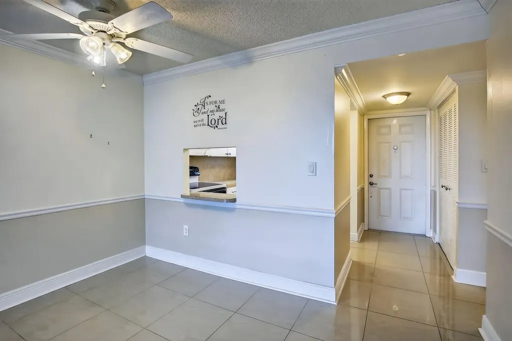 2951 Sunrise Lakes Drive E Sunrise FL 33322