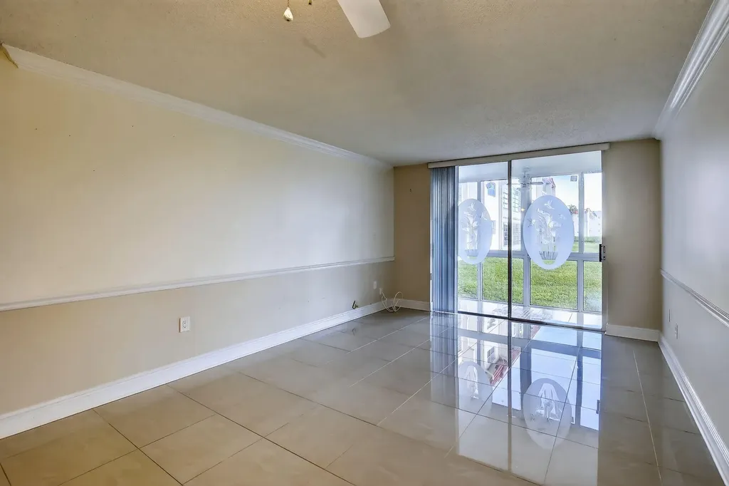 2951 Sunrise Lakes Drive E Sunrise FL 33322