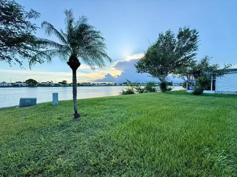 6563 Yedra Avenue Fort Pierce FL 34951