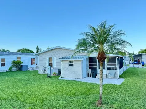 6563 Yedra Avenue Fort Pierce FL 34951