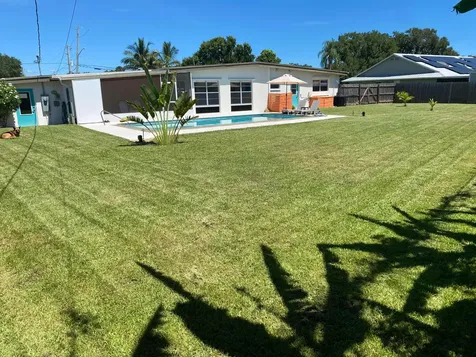 403 21st Place SE Vero Beach FL 32962