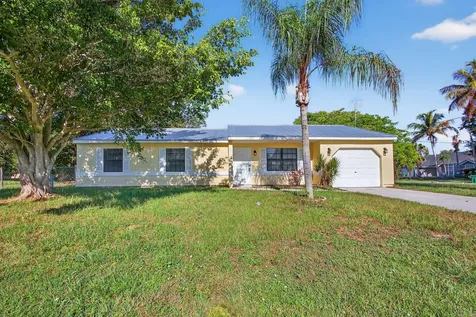 2502 SE Calais Street Port St Lucie FL 34952