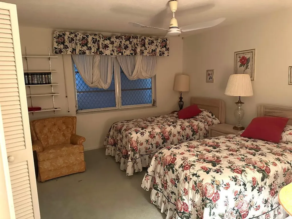 135 South Boulevard Boynton Beach FL 33435