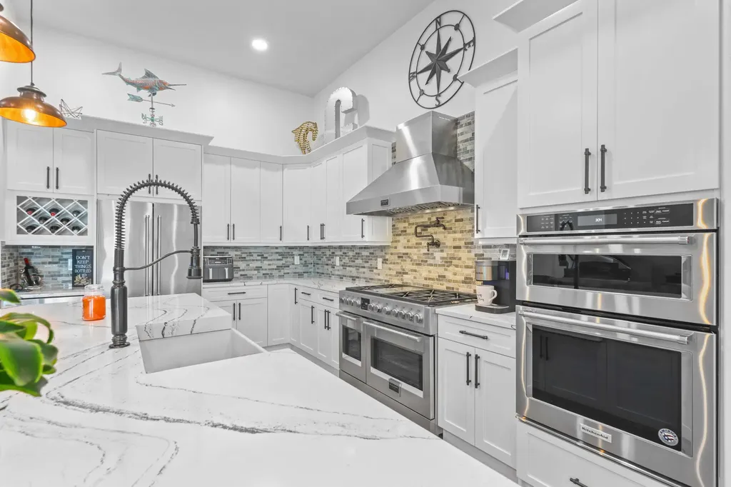 9191 Balsamo Drive Palm Beach Gardens FL 33412