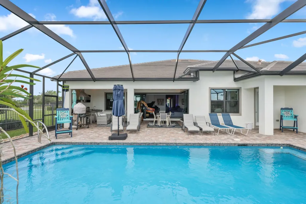 9191 Balsamo Drive Palm Beach Gardens FL 33412