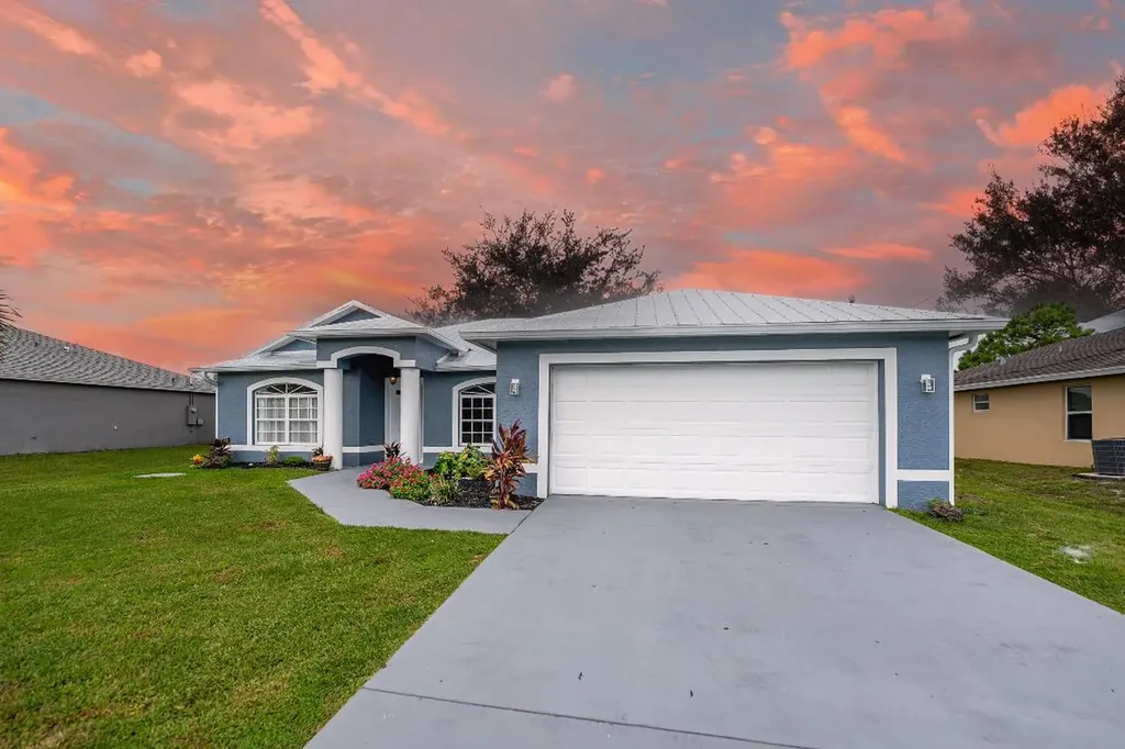 2014 SW Trenton Lane Port St Lucie FL 34984