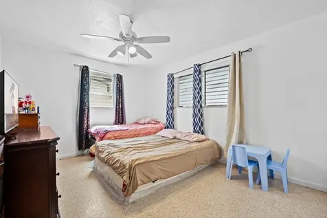 313 SW 7th Street Hallandale Beach FL 33009