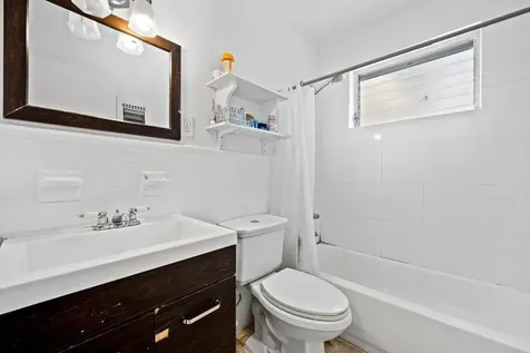313 SW 7th Street Hallandale Beach FL 33009