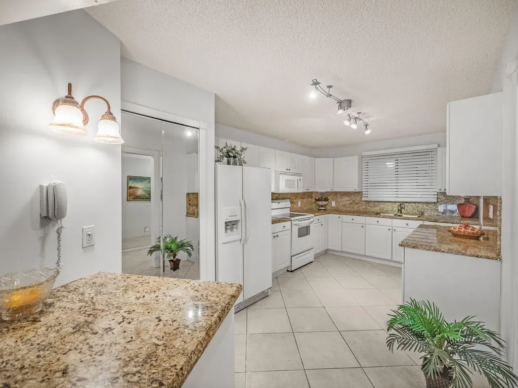 3525 S Ocean 107 Boulevard South Palm Beach FL 33480