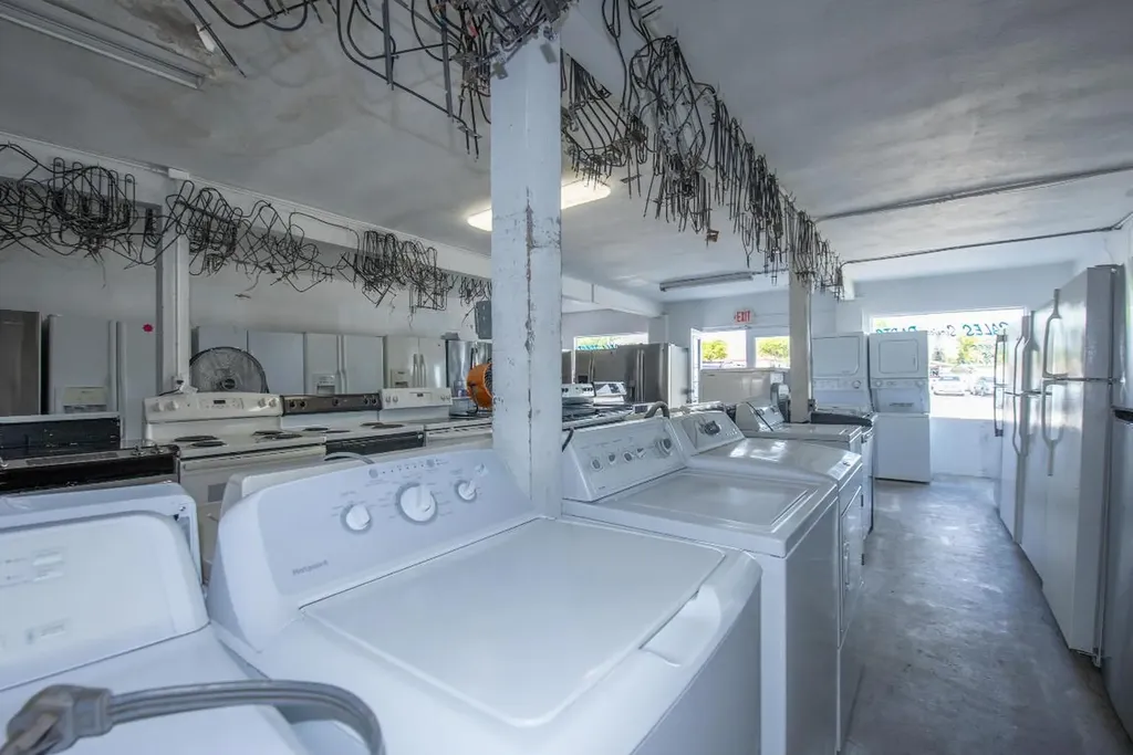 928 S Dixie Highway Lake Worth Beach FL 33460