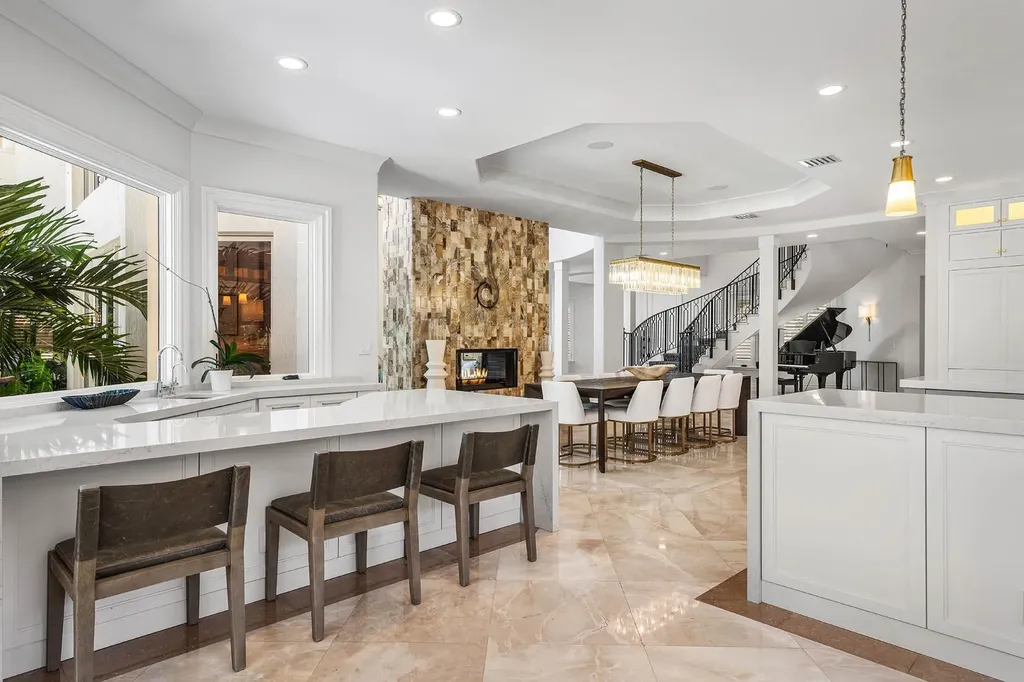 121 Royal Palm Way Boca Raton FL 33432