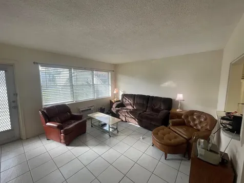 228 Northampton L West Palm Beach FL 33417