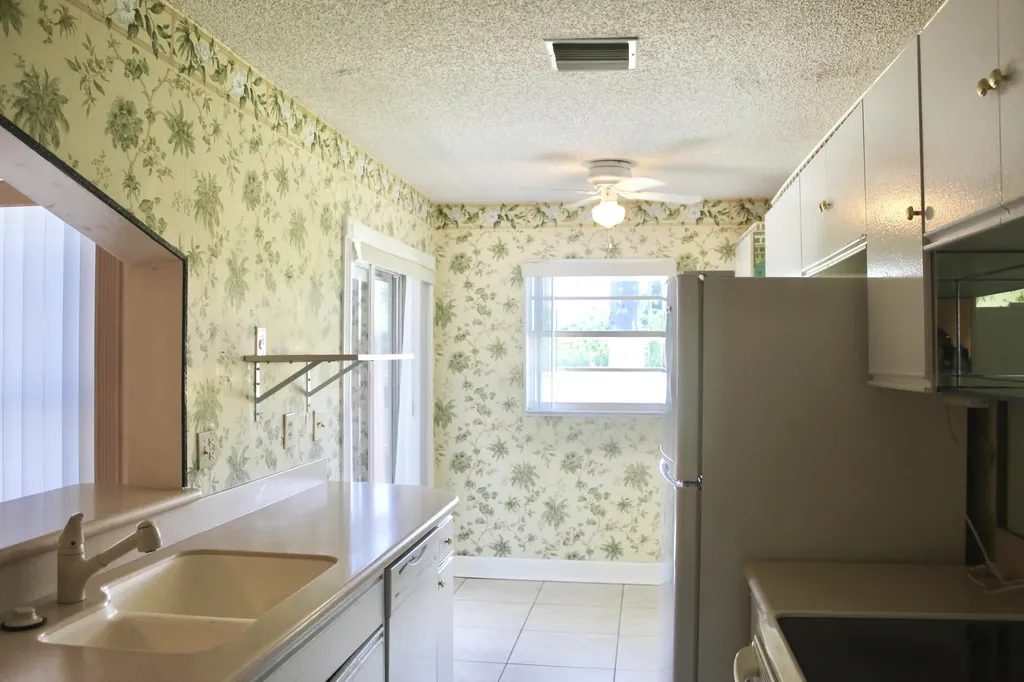 5130 Nesting Way Delray Beach FL 33484