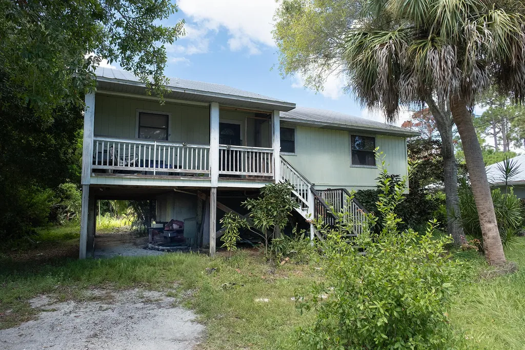 5707 Sunset Boulevard Fort Pierce FL 34982