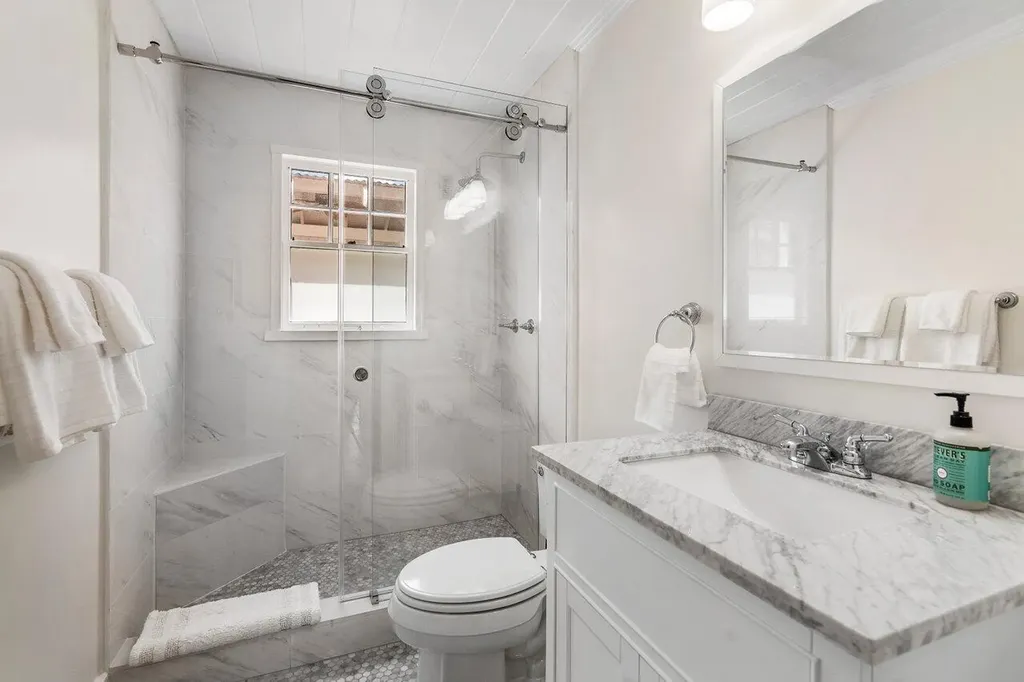 102 SE 7th Avenue Delray Beach FL 33483