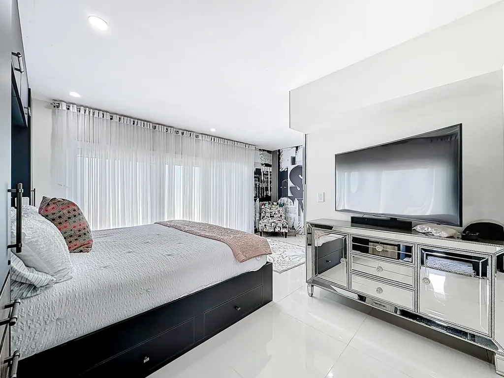 2601 NE 18th Street Pompano Beach FL 33062