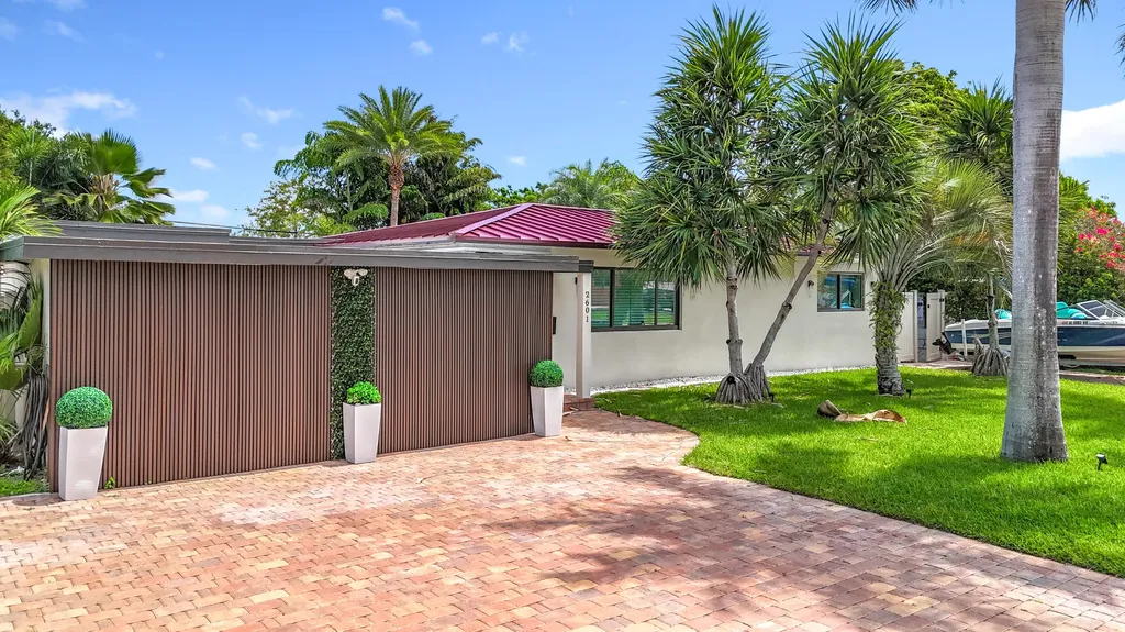 2601 NE 18th Street Pompano Beach FL 33062