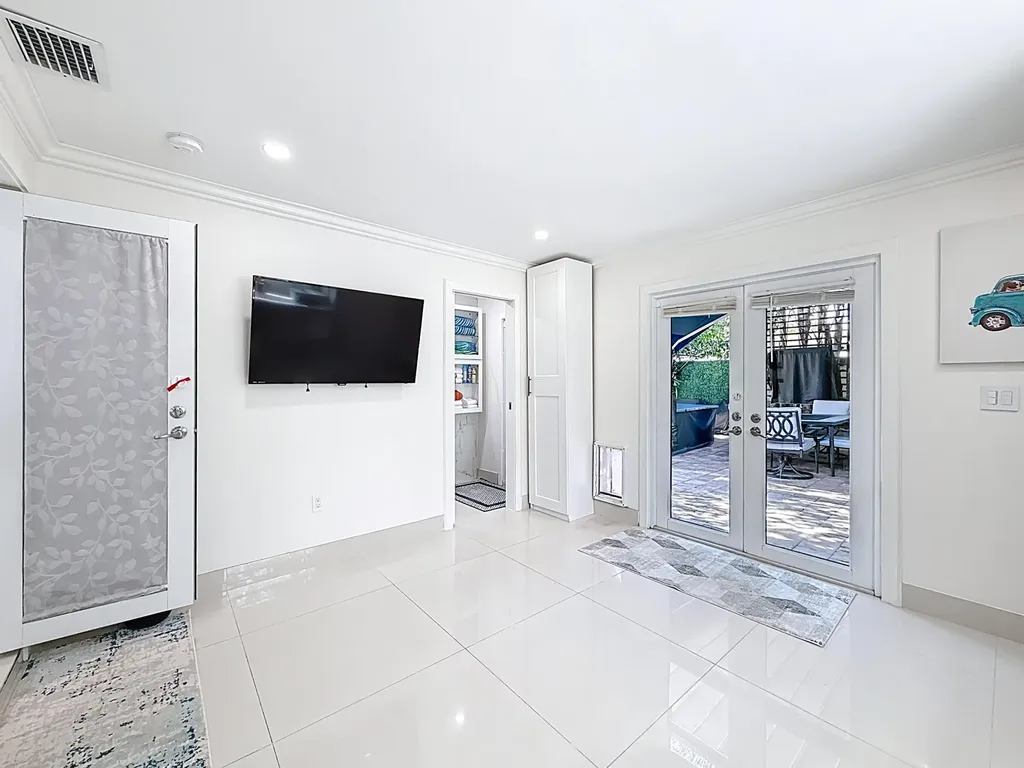 2601 NE 18th Street Pompano Beach FL 33062