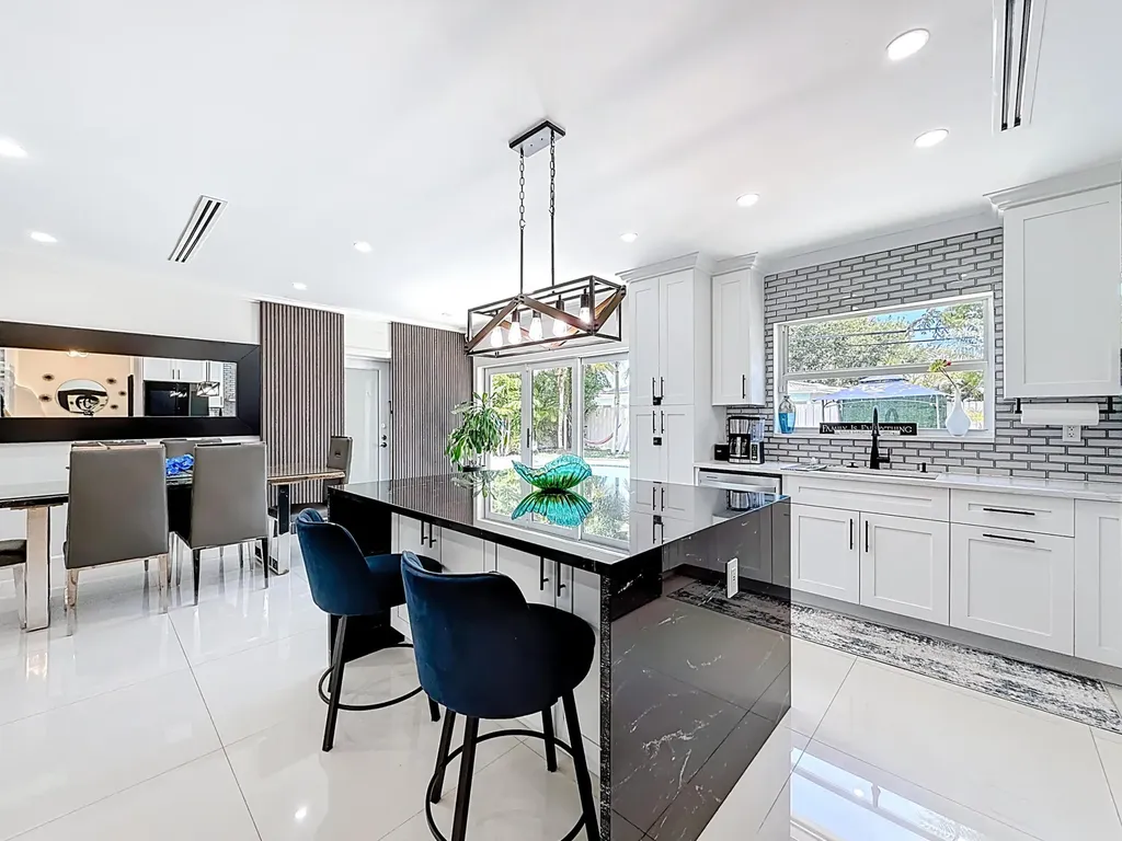 2601 NE 18th Street Pompano Beach FL 33062