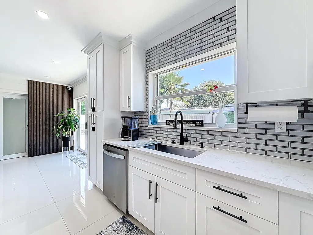 2601 NE 18th Street Pompano Beach FL 33062