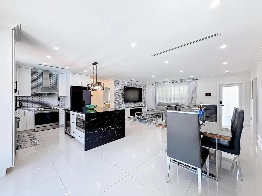 2601 NE 18th Street Pompano Beach FL 33062