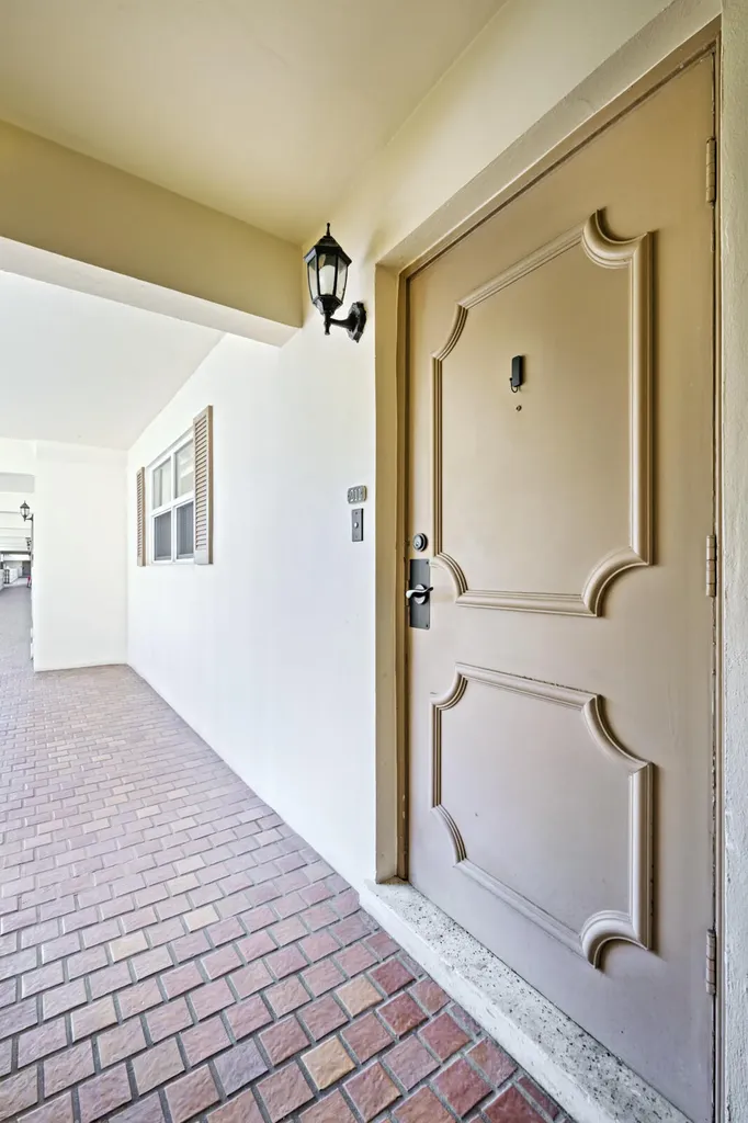 200 E Royal Palm Road Boca Raton FL 33432