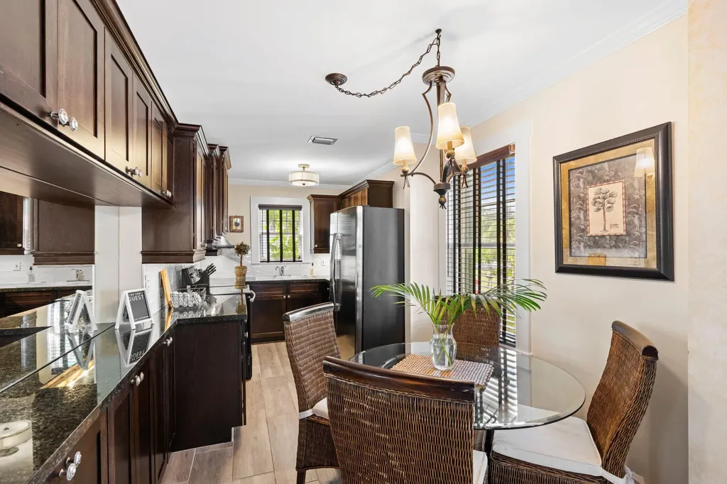 102 SE 7th Avenue Delray Beach FL 33483