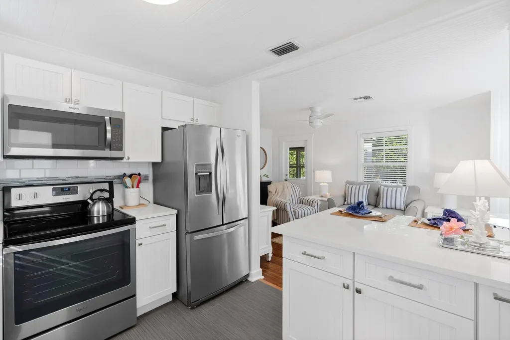 118 SE 7th Avenue Delray Beach FL 33483