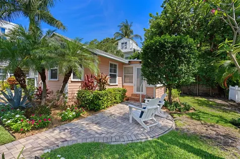 118 SE 7th Avenue Delray Beach FL 33483