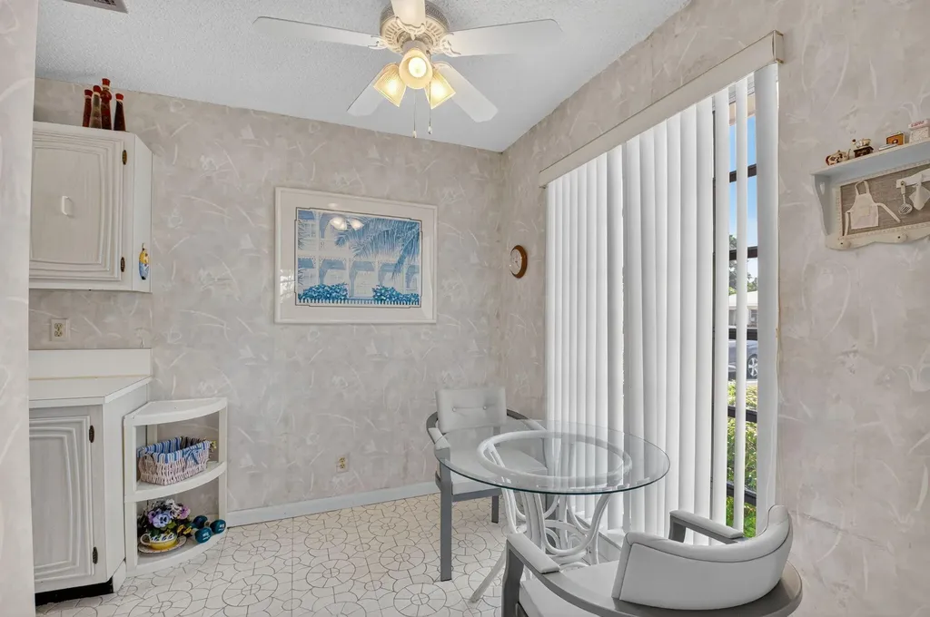 13761 Flora Place Delray Beach FL 33484