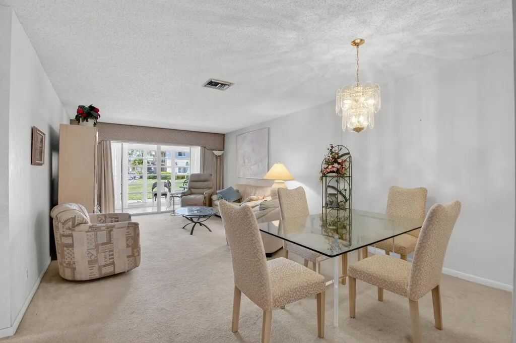 13761 Flora Place Delray Beach FL 33484