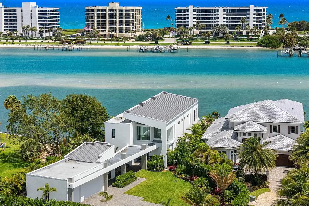 3445 Harbor Road N Jupiter FL 33469