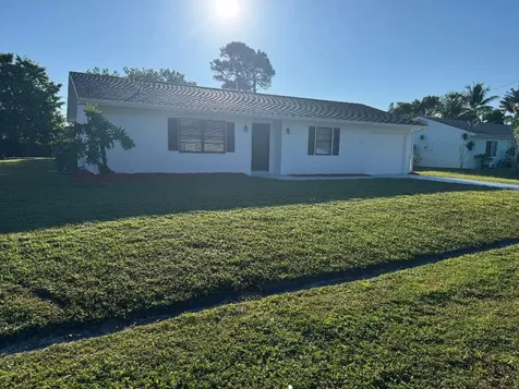 2251 SE Holland Street Port St Lucie FL 34952