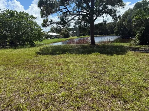 431 NE Julia Court Jensen Beach FL 34957