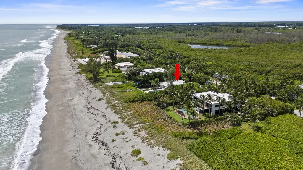 77 N Beach Road Jupiter Island FL 33455