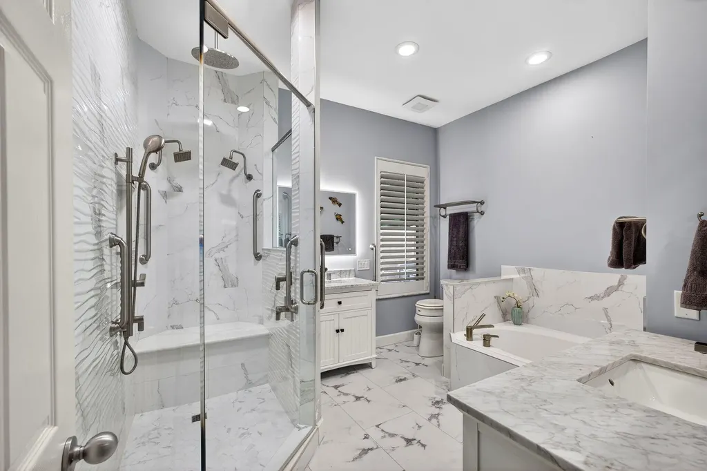 77 N Beach Road Jupiter Island FL 33455