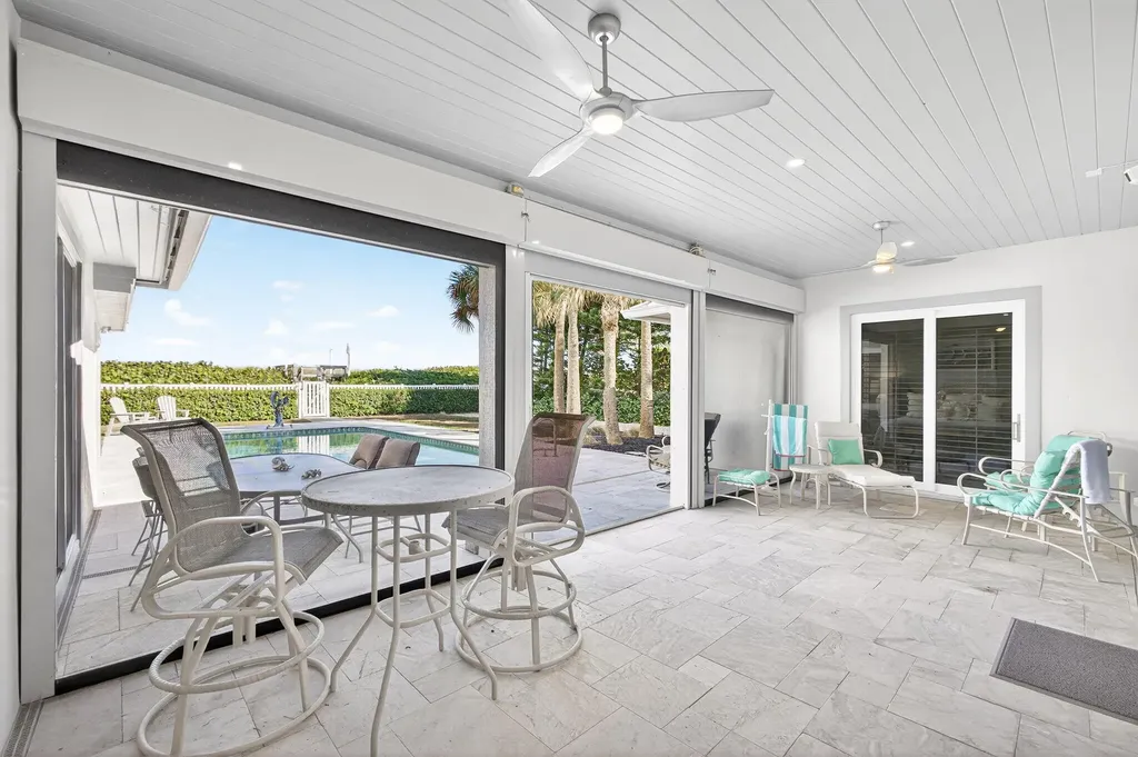 77 N Beach Road Jupiter Island FL 33455
